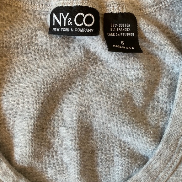 NY&CO Gray Top - Picture 3 of 4